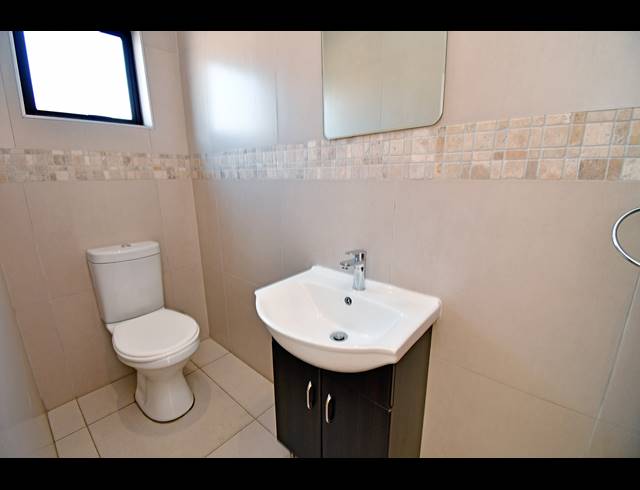 3 BEDROOM TOWNHOUSE TO LET IN LINDEN